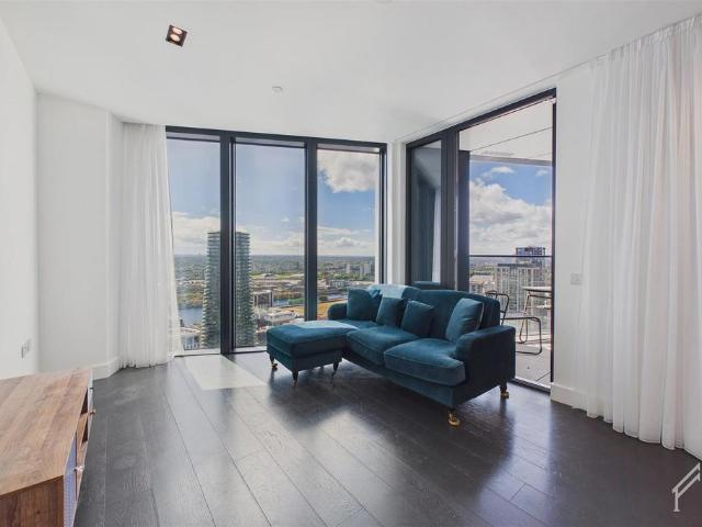 The Madison, Marsh Wall, Canary Wharf. 1 bed apartment to rent £3,000 pcm £692 pw