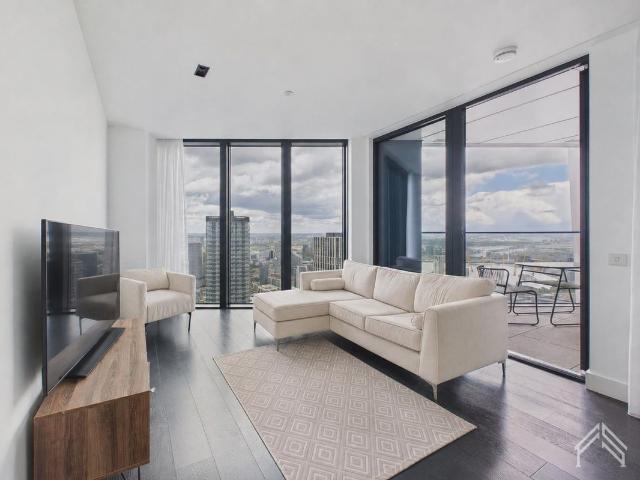 The Madison, Marsh Wall, Canary Wharf E14, 3 bed flat to rent, £5,000 pcm | PrimeLocation