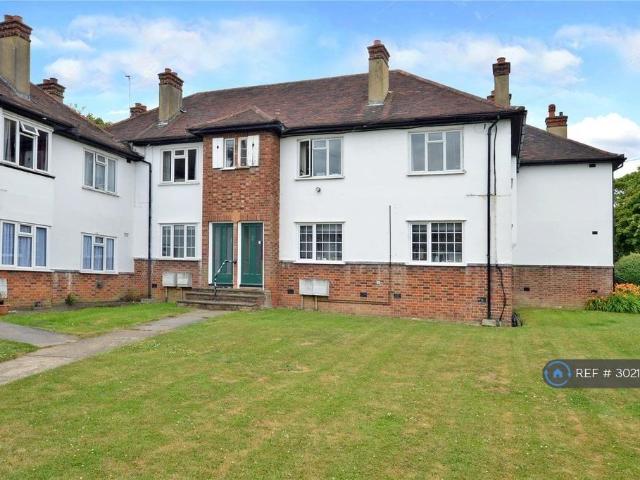 The Maisonettes, Sutton, SM1 2 bed maisonette to rent £1,750 pcm £404 pw