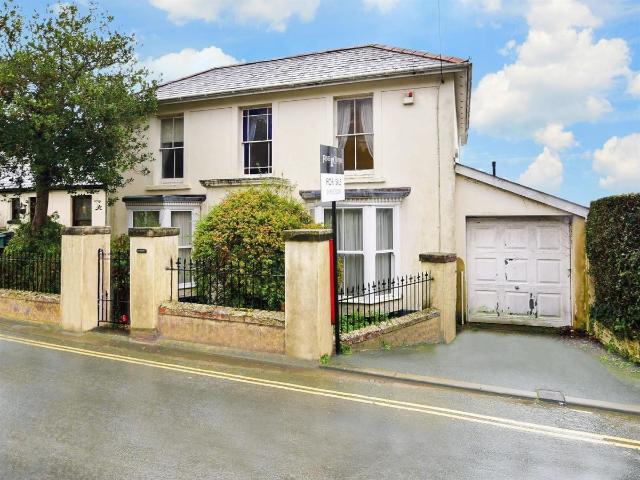 The Mall, Brading, Sandown PO36, 3 bed detached house to rent, £1,700 pcm | PrimeLocation