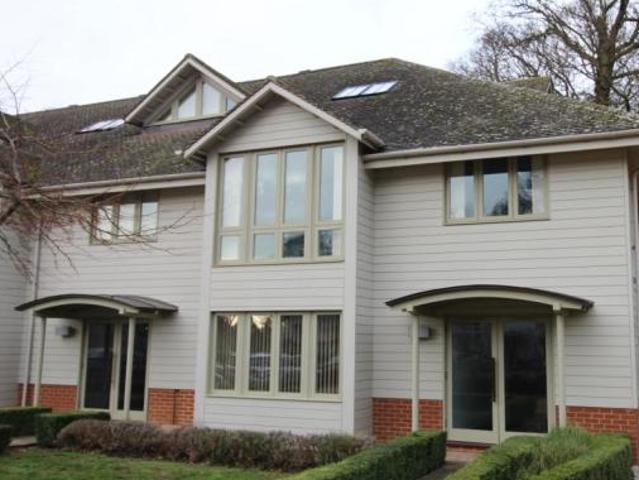 The Manor, Herringswell, Bury St. 2 bed apartment to rent £1,100 pcm £254 pw