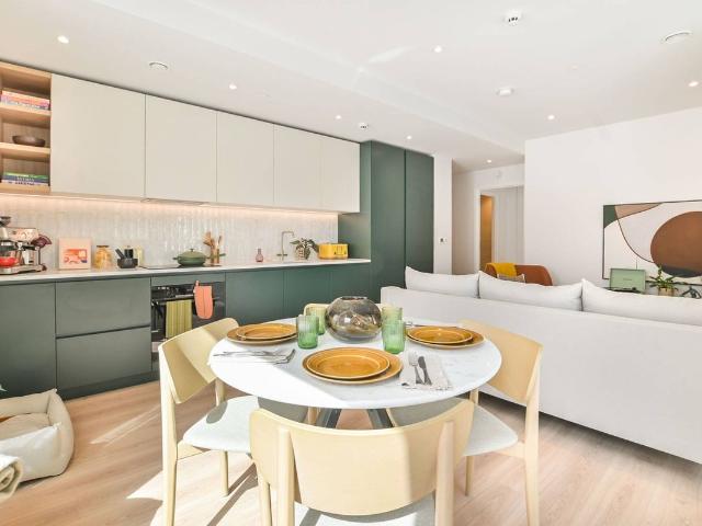 The Maple, Brent Cross, London NW2, 2 bed flat to rent, £2,910 pcm | PrimeLocation