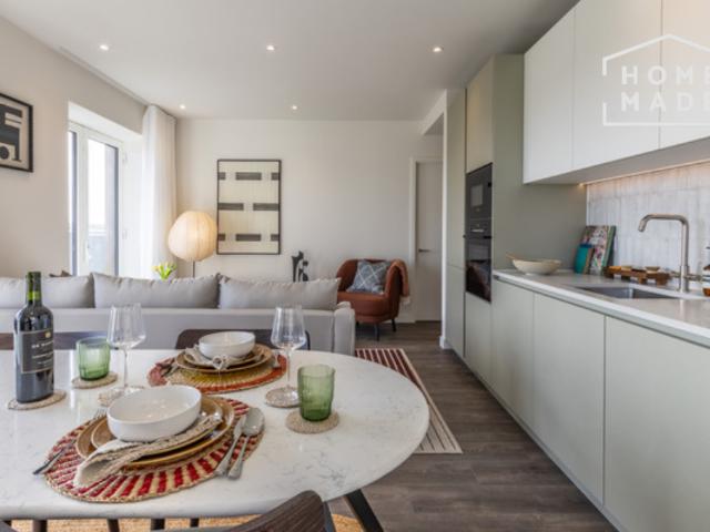 The Maple, NW2 2 bed flat to rent £2,950 pcm £681 pw