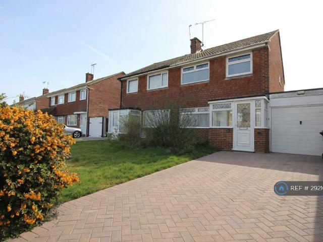 The Maples, Broadstairs, CT10 3 bed semi detached house to rent £1,525 pcm £352 pw