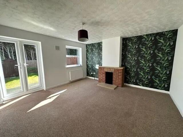 The Maples, Peterborough PE1 5YZ, Property for rent