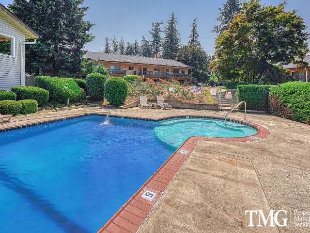 The Maples 2 Bedroom Apartment for Rent at 4929 Sw Scholls Ferry Rd, Raleigh Hills, OR 97225 Raleigh Hills