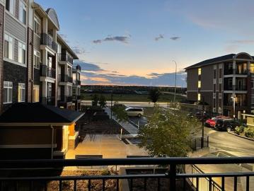 Sage Hill, Calgary, Alberta - Parking