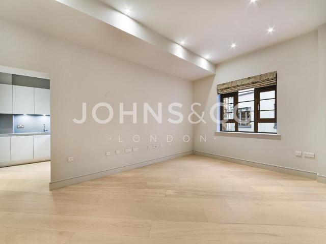 The Market Building, Market Place, Brentford TW8, 1 bed flat to rent, £1,600 pcm | PrimeLocation