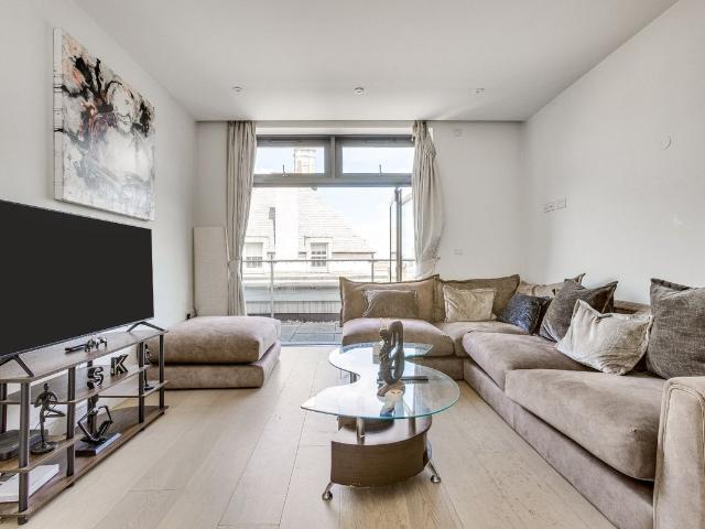 The Market Building, 6 Market Place TW8, 1 bed flat to rent, £2,000 pcm | PrimeLocation