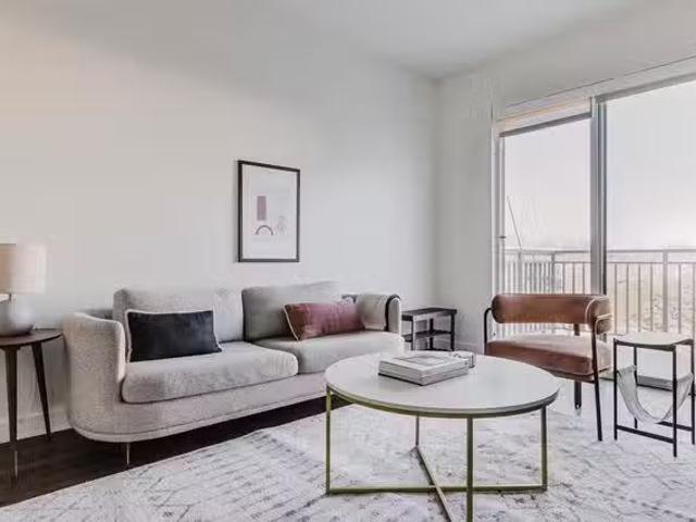 The Marke of Elmhurst, 100 North Addison Ave, Elmhurst 1 Bed.