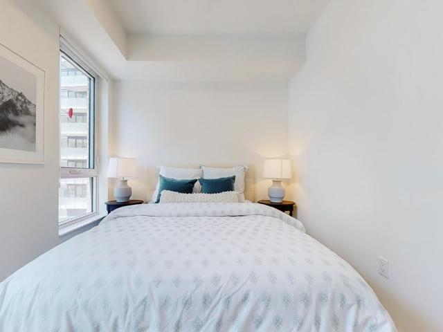 The Markwood 3 Bedroom Apartment for Rent at 4365 Bloor St W, Etobicoke, ON M9C 0E2