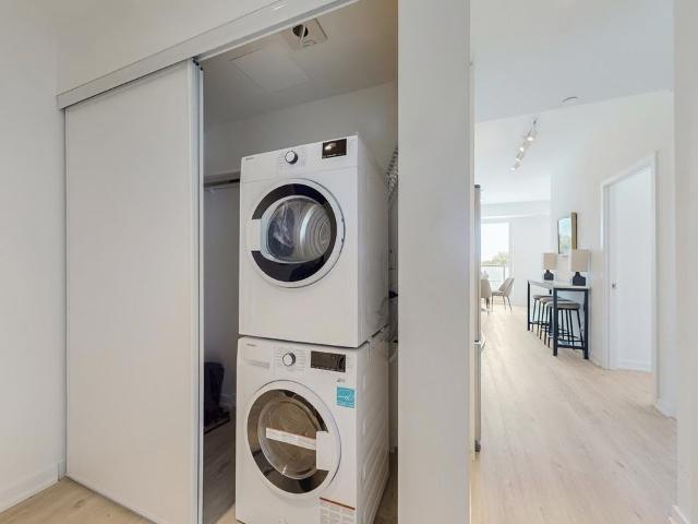 The Markwood 1 Bedroom Apartment for Rent at 4365 Bloor St W, Etobicoke, ON M9C 0E2