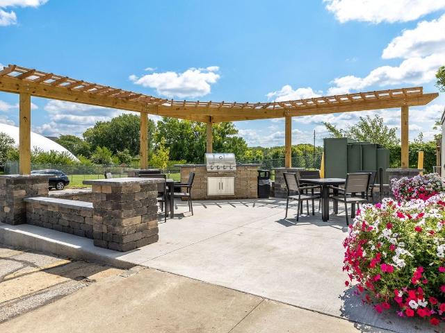 The McCoy at 8035 Apartments Studio Apartment for Rent at 11040 Hickman Rd, Clive, IA 50325