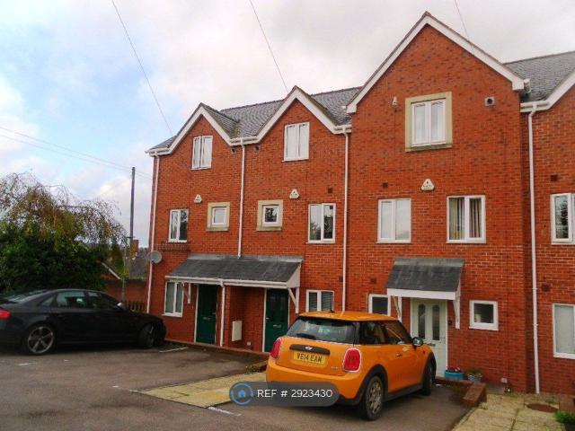 The Mews, Ledbury HR8, 4 bed semi detached house to rent, £1,695 pcm | PrimeLocation