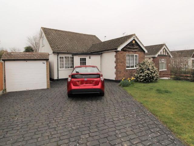 The Meadows, Ingrave CM13, 5 bed detached house to rent, £2,700 pcm | PrimeLocation