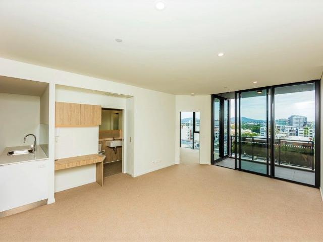 The Melbourne Residences Partly Furnished