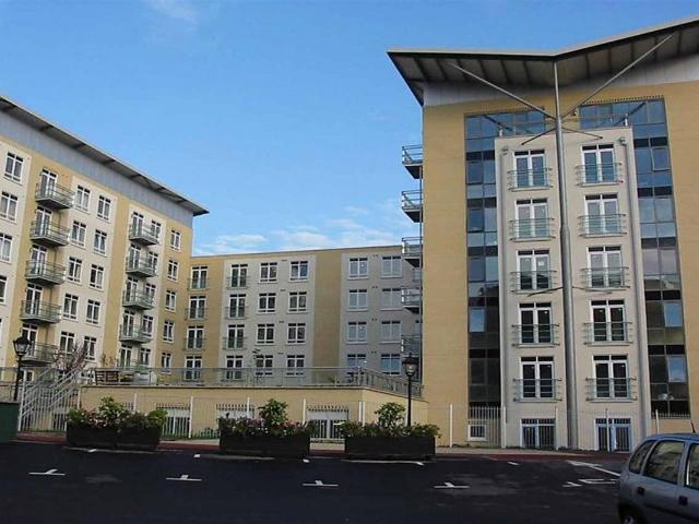 The Meridian, Reading RG1, 2 bed flat to rent, £1,600 pcm | PrimeLocation