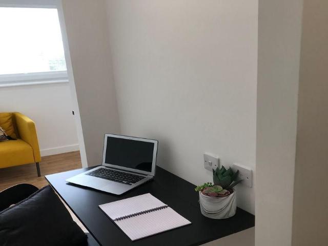The Midway, Newcastle Under Lyme ST5, Studio to rent, £663 pcm | PrimeLocation