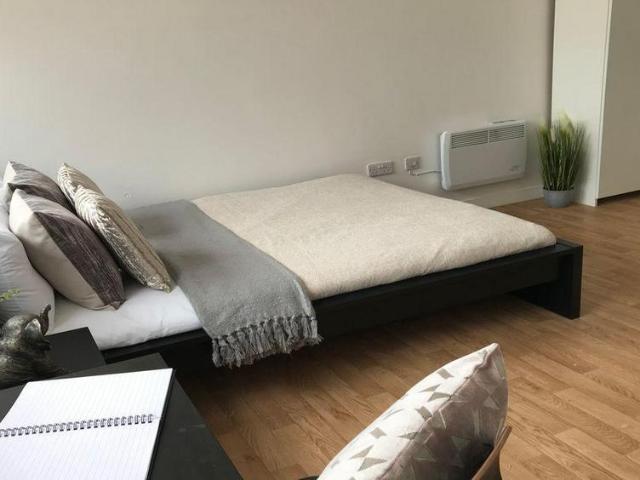 The Midway, Newcastle Under Lyme ST5 Studio to rent £732 pcm £169 pw