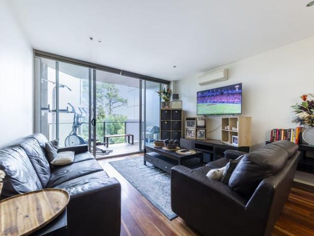 The MILL SPACIOUS 1 BEDROOM APARTMENT