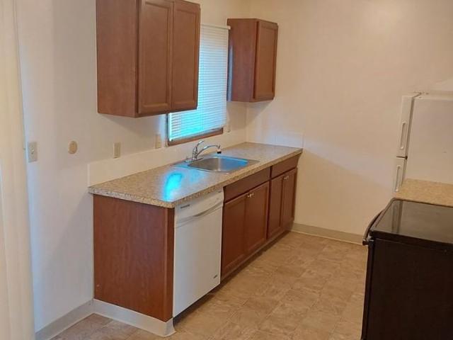 The Milwaukian 2 Bedroom Apartment for Rent at 11275 Se 27th Ave, Milwaukie, OR 97222 Historic Milwaukie