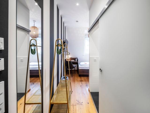 The Minimalist No Kitchen, Heidelberg Amsterdam Apartments for Rent