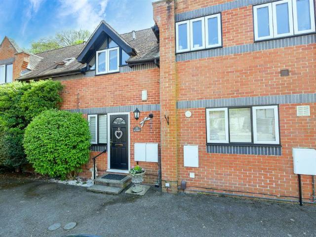 The Murren, Wallingford OX10 1 bed maisonette to rent £1,350 pcm £312 pw