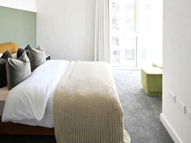 The Navigator Building, Royal. 2 bed apartment to rent £2,500 pcm £577 pw