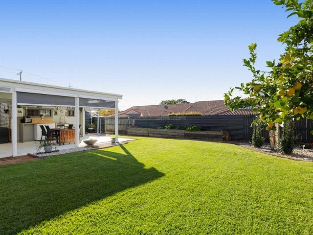 The Newtown Entertainer with Exceptional Shedding & Garden Appeal