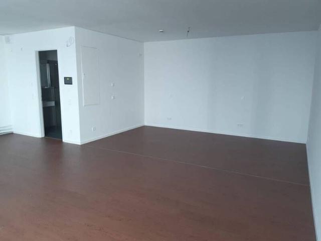 The Smart Square helles 1 Zimmer Appartement