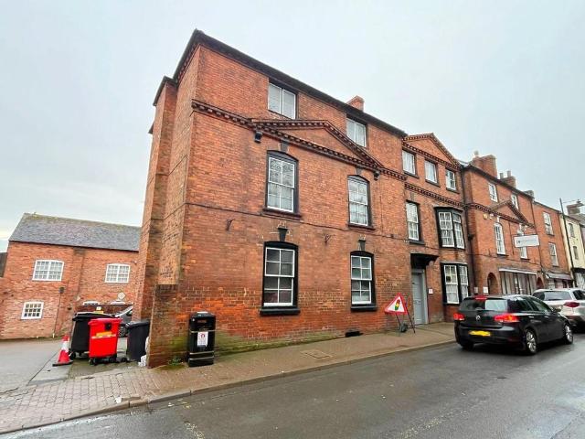 The Southend, Ledbury 1 bed ground floor flat to rent £675 pcm £156 pw