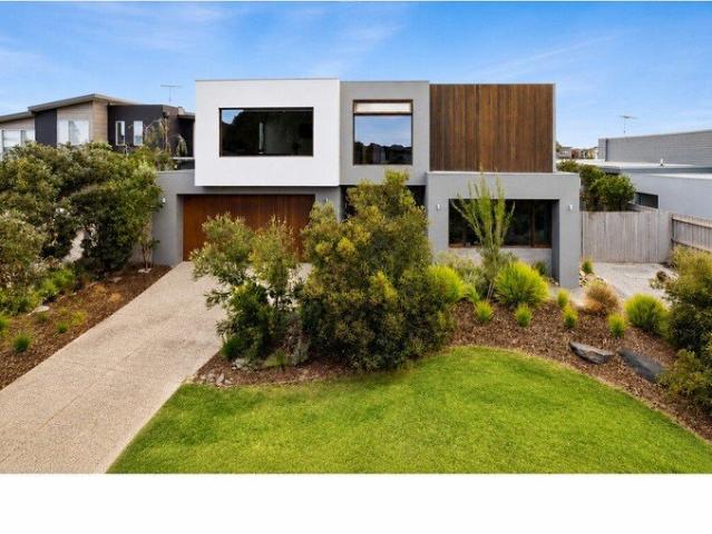 The Sands Most Sizeable Home on 1042sqm Value Investment
