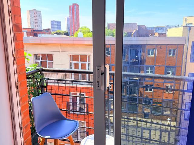 The Sandwich Arena, Edward Street, Birmingham, B1 2EL, United Kingdom | 1 bed apartment for rent #170702609 | Rentberry