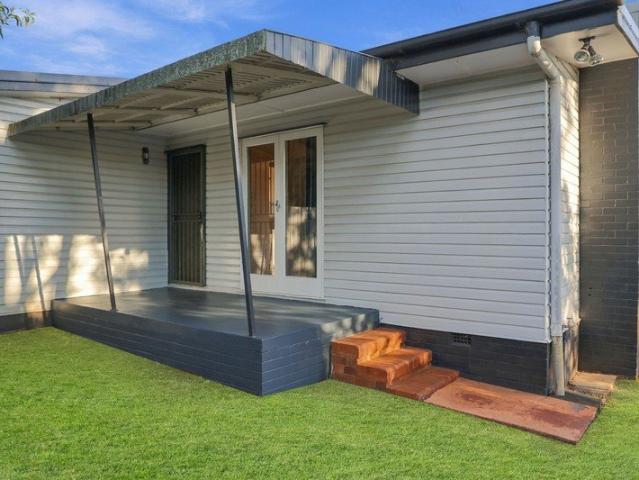 The secret to a home that feels bigger? 2 completely different living spaces