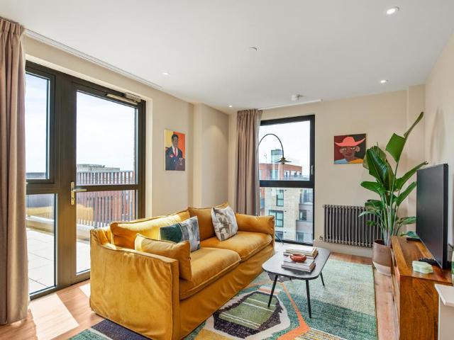 The Sessile, 18 Ashley Road, London. 1 bed flat to rent £2,665 pcm £615 pw