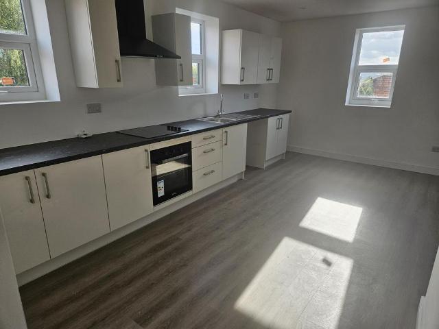 The Shambles, Wednesbury, WS10 2 bed apartment to rent £895 pcm £207 pw