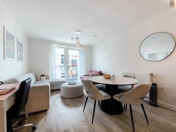 The Silverton, Royal Docks, London, E16 1 bed apartment to rent £2,097 pcm £484 pw
