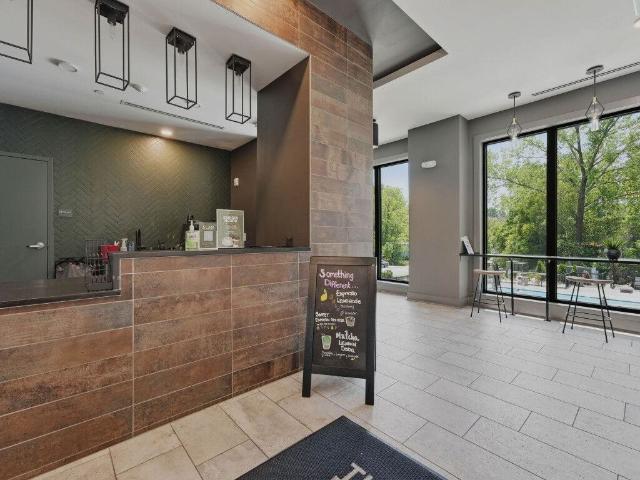 The Sloan at LoSo 1 Bedroom Apartment for Rent at 120 Hollis Rd, Charlotte, NC 28209 Colonial Village