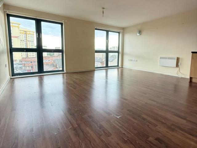 The Springs, Wakefield WF1 2 bed apartment to rent £695 pcm £160 pw