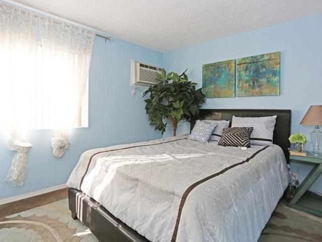The Square on Indian School Studio Apartment for Rent at 7151 W Indian School Rd, Phoenix, AZ 85033