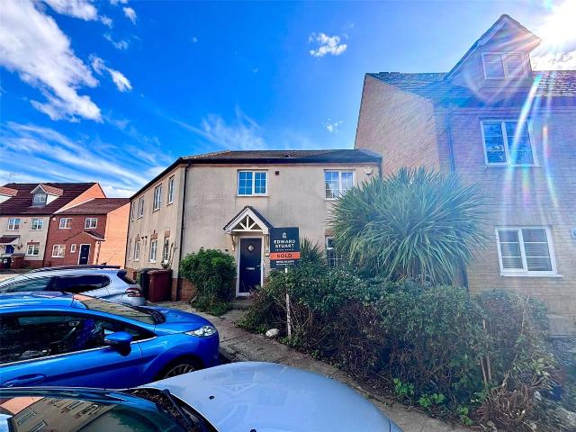 The Squires, Peterborough, Cambridgeshire PE2, 3 bed terraced house to rent, £1,250 pcm | PrimeLocation