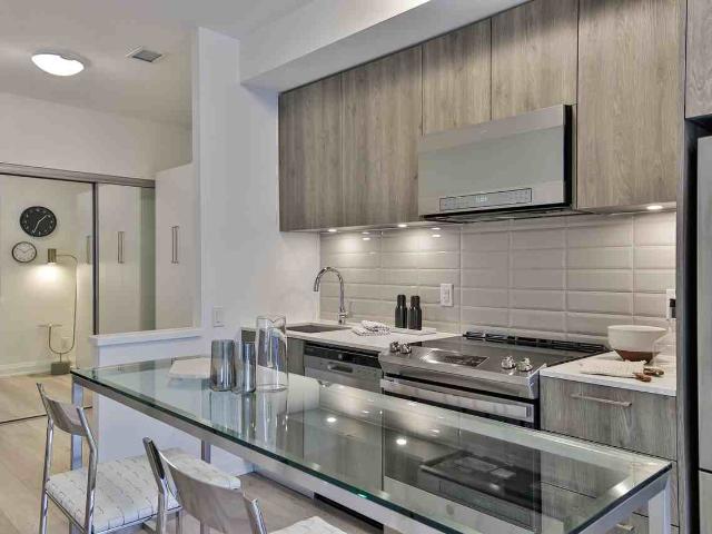 The Stack 2 Bedroom Apartment for Rent at 730 Hillsdale Ave E, Toronto, ON M4S 0C9 Davisville Village