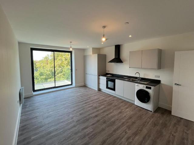 The Stow, Harlow CM20, 2 bed flat to rent, £1,550 pcm | PrimeLocation