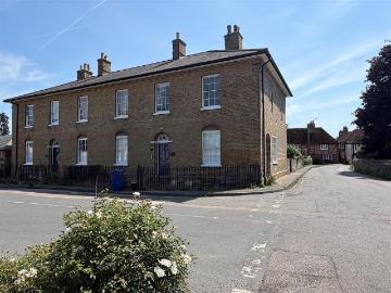 The Street, Borden, Sittingbourne ME9, 1 bed flat to rent, £1,000 pcm | PrimeLocation