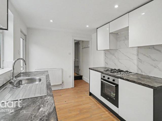 The Street, Braintree 2 bed detached house to rent £1,400 pcm £323 pw