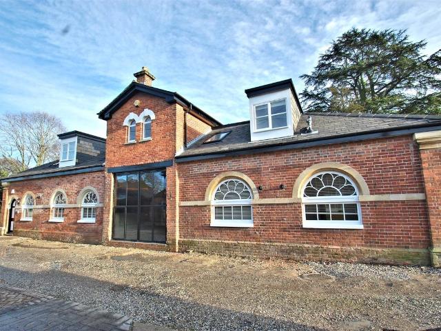 The Street, Crowmarsh Gifford OX10, 1 bed barn conversion to rent, £1,050 pcm | PrimeLocation
