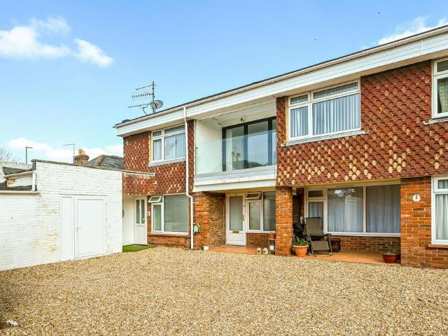 The Street, East Preston 2 bed apartment to rent £1,095 pcm £253 pw