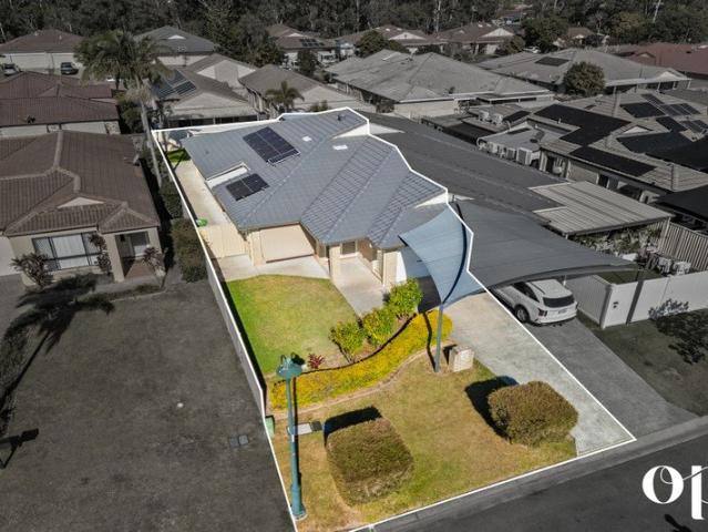 The Street Families Fight For | Labrador State School Catchment | Low Maintenance Living