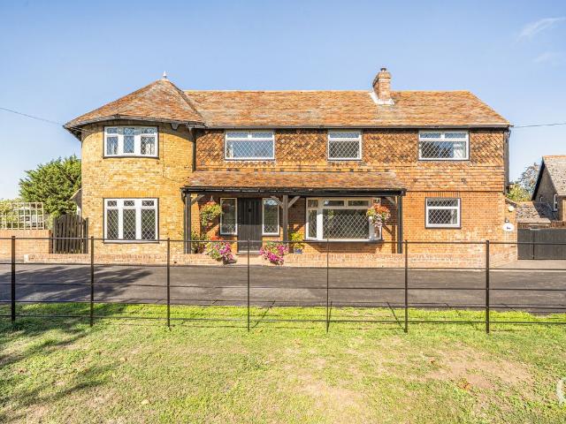 The Street, Stockbury, Sittingbourne, Kent ME9, 4 bed detached house to rent, £2,500 pcm | PrimeLocation
