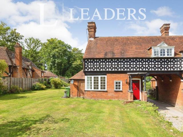 The Street, West Clandon, GU4 3 bed terraced house to rent £1,825 pcm £421 pw
